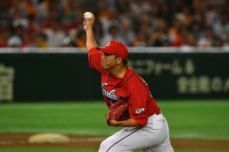 薮田がいまだに広島時代の姿を心にとどめているという黒田。憧れの背中に近づけるか　©︎BUNGEISHUNJU