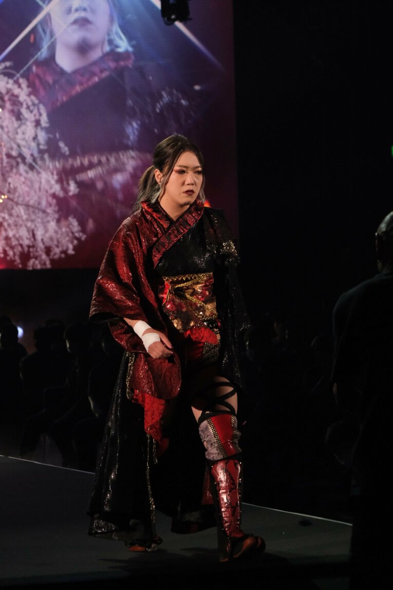 殴り続けた鈴季すず、抱きしめたジュリア…スターダムリーグ戦“最大のカード”は何を残したか？「本当の姉妹」「憎しみは晴れた」(17)