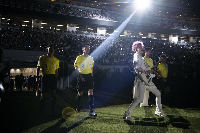 初戦に登場したMIYAVI　©Asami Enomoto