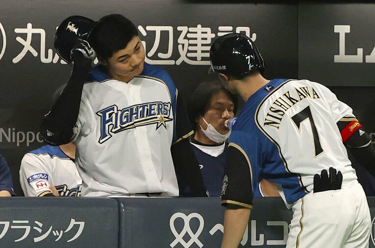 打率1割台で終わった清宮幸太郎。残留濃厚となった西川遥輝らとともにチームを引っ張る存在になりたい ／ photograph by Kyodo News