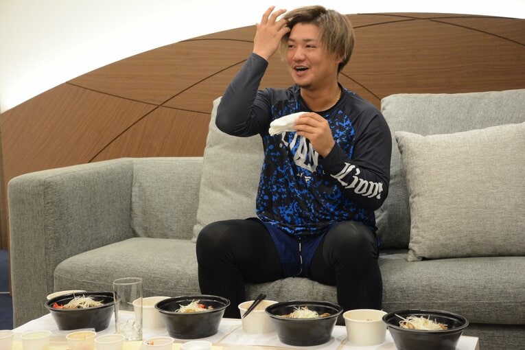 潜入した試食会の様子　©Carlos Yabuki