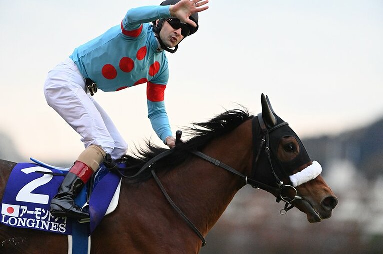 2020年のJRA賞年度代表馬はおそらくアーモンドアイだが… ／ photograph by Photostud