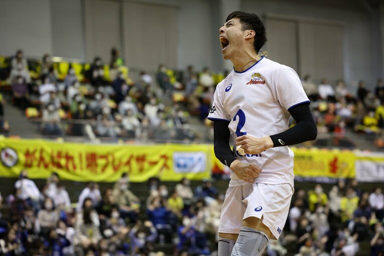 ミドルブロッカー高橋健太郎も藤井直伸のトスをたくさん受けた一人　©︎V.LEAGUE