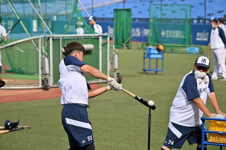 試合前練習風景。置きティー　©Hideki Sugiyama