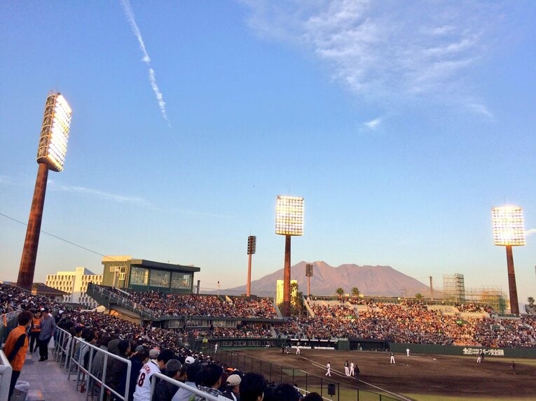 球場の大クスノキ、借景の桜島!?熊本と鹿児島を堪能した野球ぶらり旅。(3)