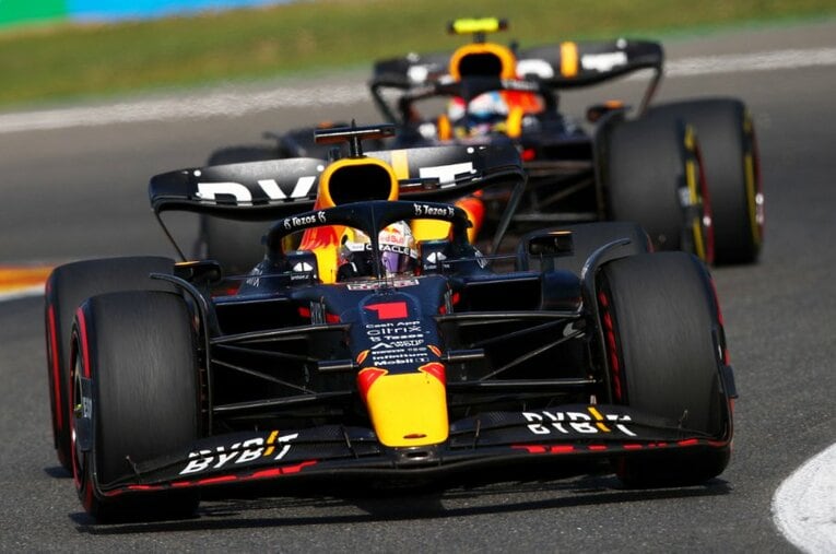 14番手スタートからオーバーテイクを連発し、逆転勝利を遂げたフェルスタッペン。レッドブルとしても完璧な1-2フィニッシュだった ／ photograph by Getty Images / Red Bull Content Pool
