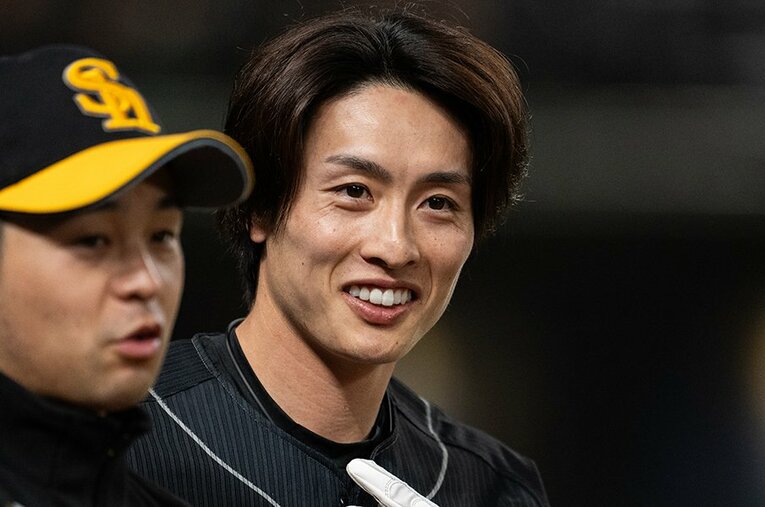 ソフトバンクのリードオフマンとして定着しつつある周東佑京。足のスペシャリストからレギュラーとして足固めの1年となるか ／ photograph by Nanae Suzuki