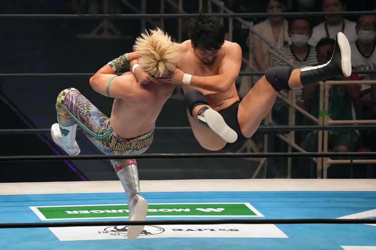 成田蓮のネックブリーカードロップ