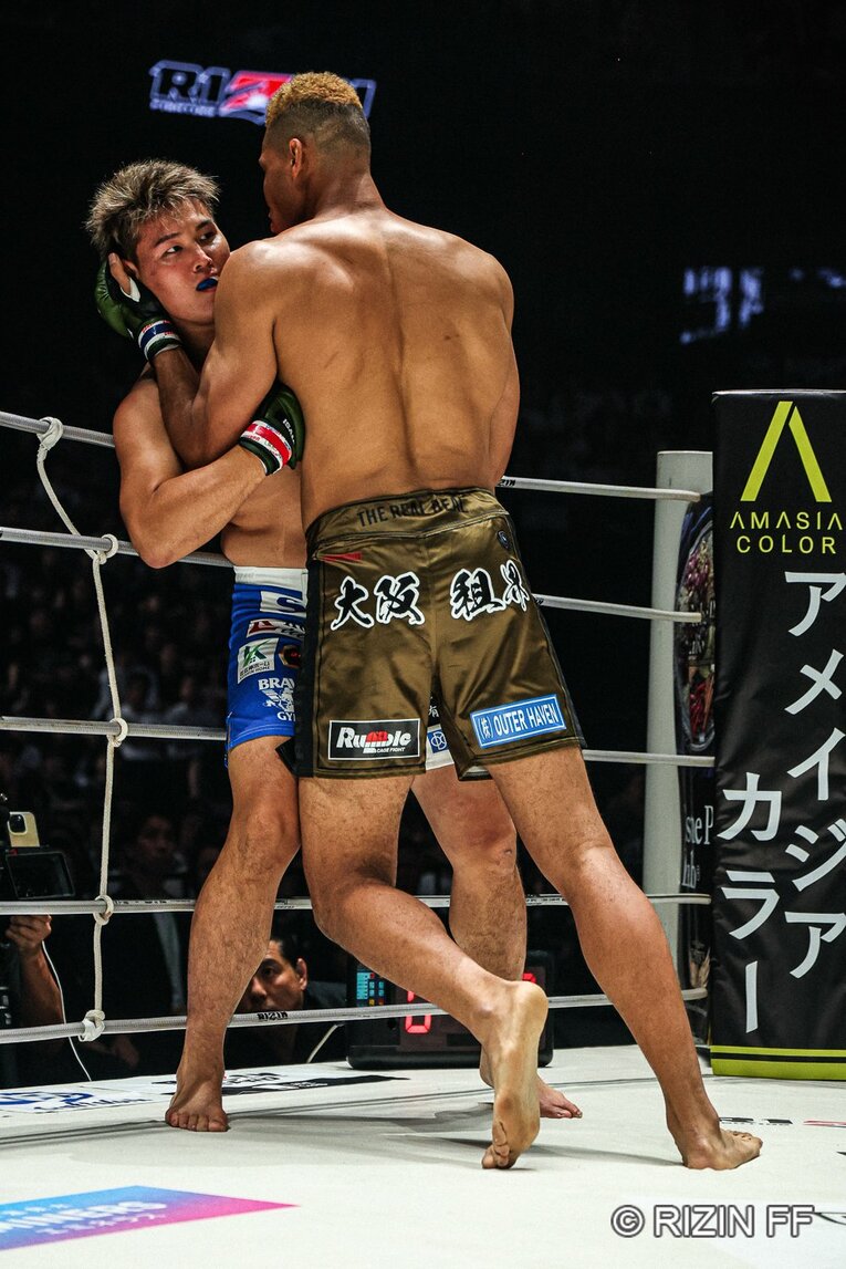『RIZIN.54』エドポロキングvs.上田幹雄　©RIZIN FF