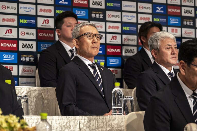 白井コーチ　©Takuya Sugiyama