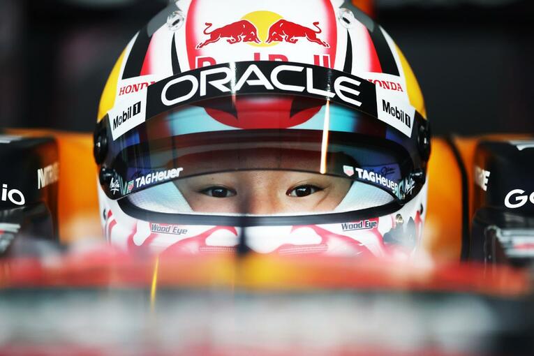 角田とレッドブルが東京・お台場で派手にデモランした『Red Bull Showrun x Powered by Honda』の模様　©Getty Images / Red Bull Content Pool