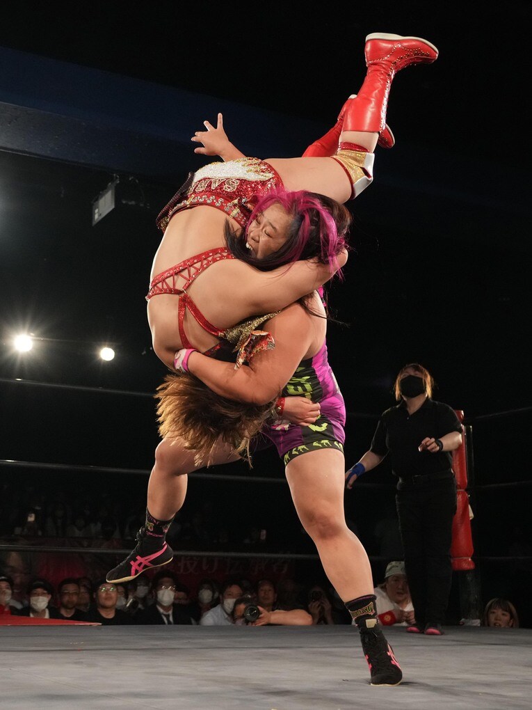 橋本千紘のボディスラム