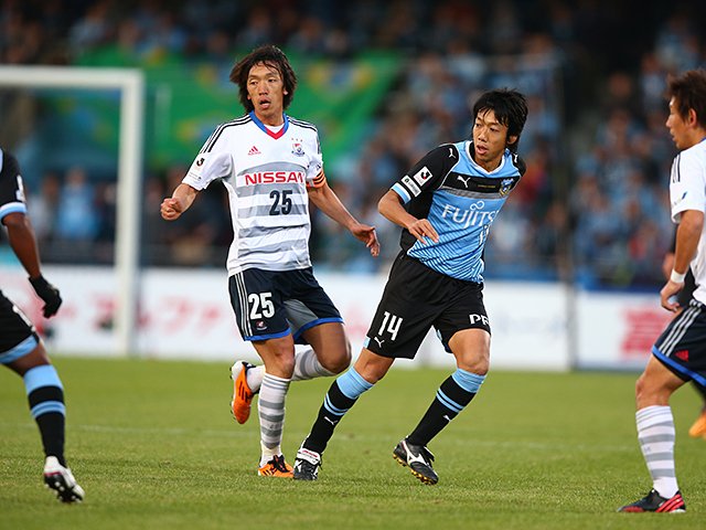 俊輔と憲剛、2人の“勝負強さ”観。J最終節の明暗の続きは、天皇杯