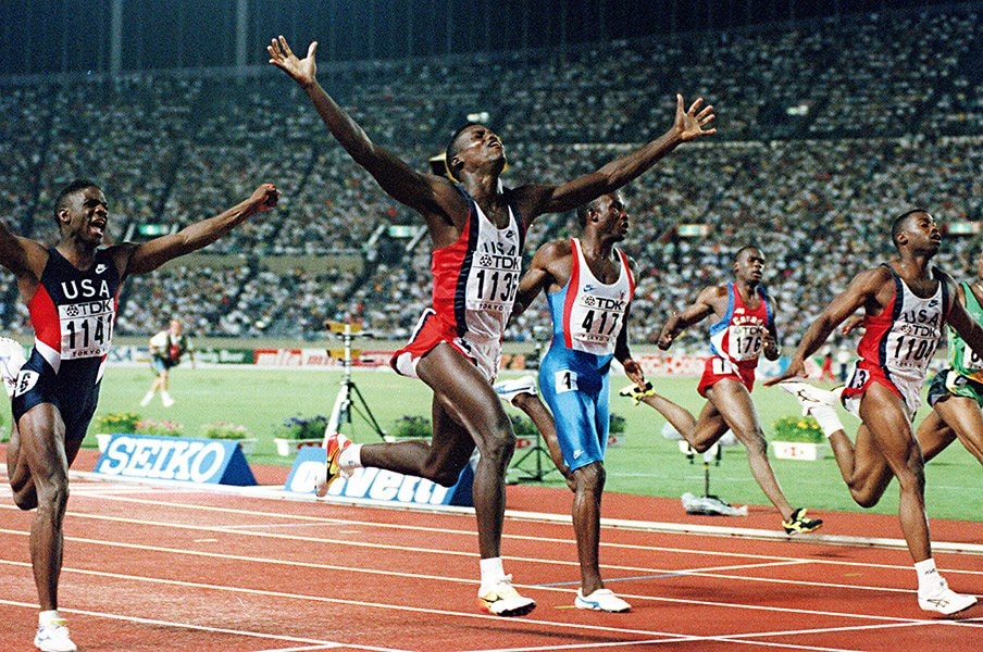 カール・ルイスの100m世界記録9秒86はなぜ東京で誕生したのか？ 1991年世界陸上スターターが明かす”早かった”号砲の真実＜Number Web＞ photograph by AFLO