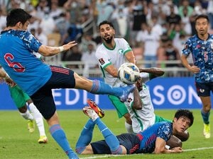 「逃げのパスが目立つ」「南米の中堅国以下」ブラジル人記者がアジア予選に超辛口批評… 日本代表に感じる《3つの疑問》とは