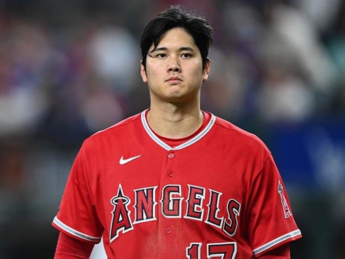 大谷翔平「残留してほしい」50.7％…800人に聞いた“大谷の去就”本当の希望は？「新婚旅行で観戦するから残留」「移籍。“なおエ”は悲しすぎる」＜Number Web＞ photograph by Nanae Suzuki