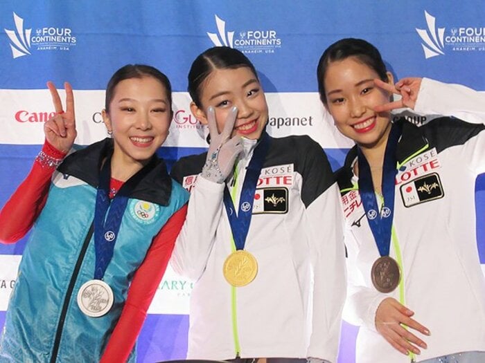 紀平梨花の逆転優勝に終わった四大陸。三原舞依、坂本花織らの思い――。<Number Web> photograph by Akiko Tamura