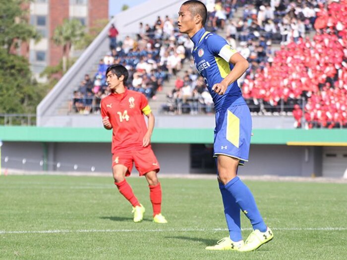 ともにJ内定、高橋大悟と生駒仁。鹿児島で最高の宿敵、親友の物語。<Number Web> photograph by Takahito Ando