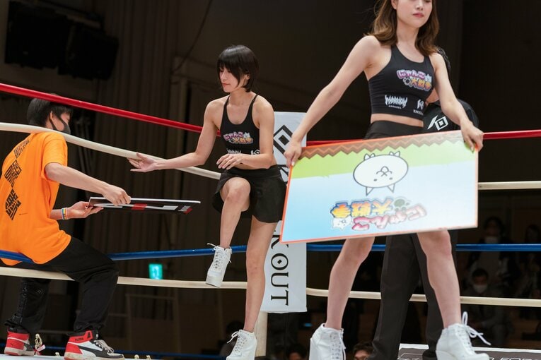 「“ラウンドガール不要論”をどう思う？」人気ラウンドガール・来栖うさこに“グラドル界と格闘技”の関係を聞いてみた〈特別グラビア〉(46)