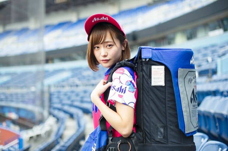 “ZOZOマリン最強の売り子”なな。これは、もう1つのペナントの物語。(8) ／ photograph by Yuki Suenaga