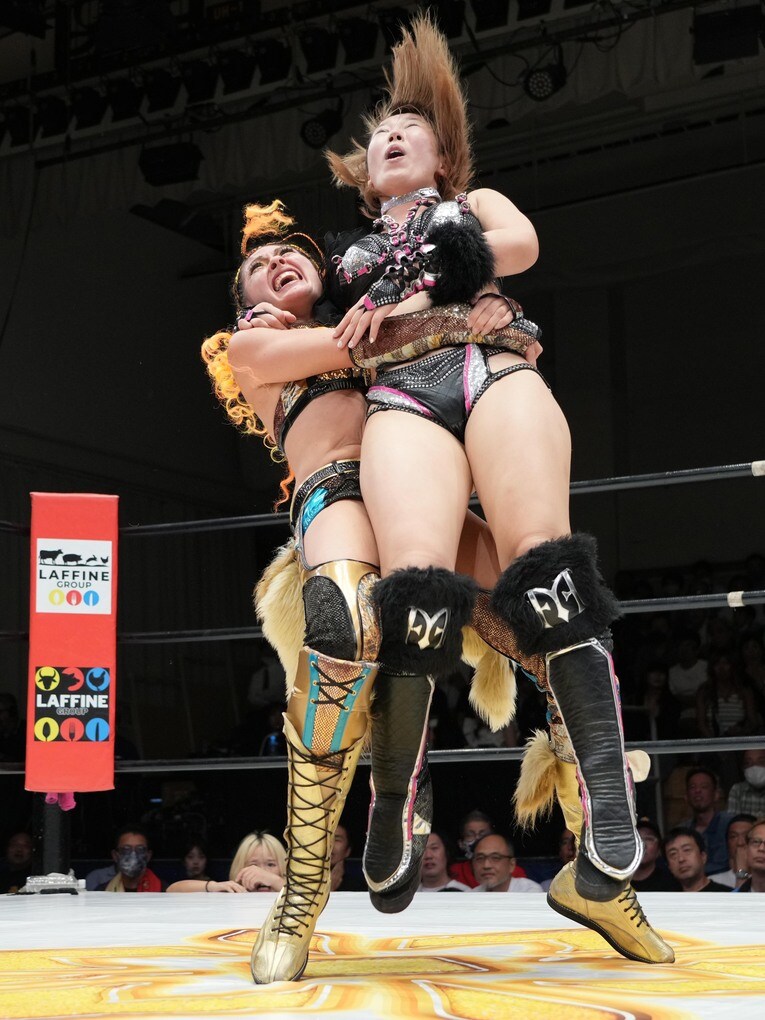 引き抜きの強いジュリアのバックドロップ　©Essei Hara