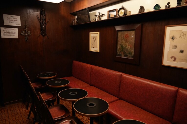 このテーブル席の一番奥に猪木は座ることが多かった　©Essei Hara