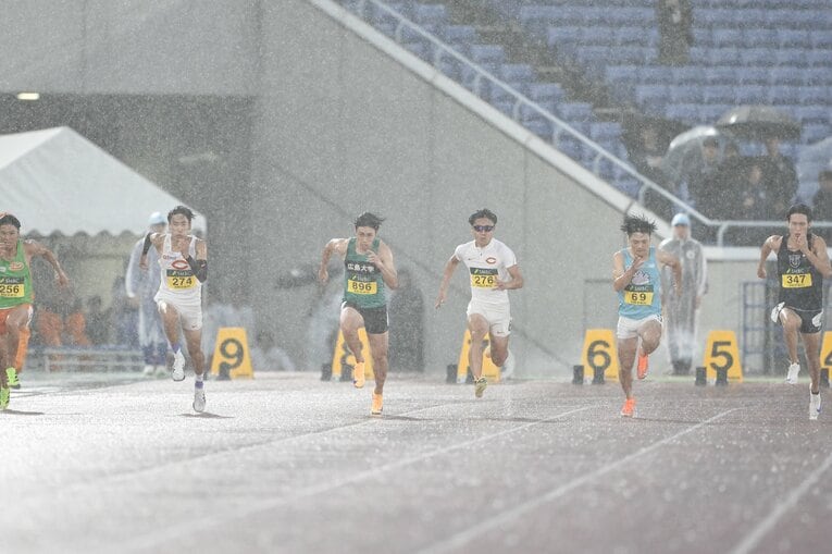 荒天の中で行われた日本インカレの男子100m　©Nanae Suzuki 