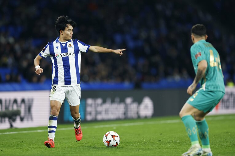 「クボ！リズムが好きだよ」少年の熱弁後、“美しく柔らかな”アシスト…久保建英とソシエダの幸せな関係「久保が推す“同い年の有望株”とも」(6)