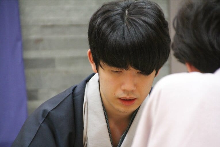 カド番に立たされた藤井八冠。悔しさと、気品ある振る舞い（全14枚中の10枚目）©NumberWeb