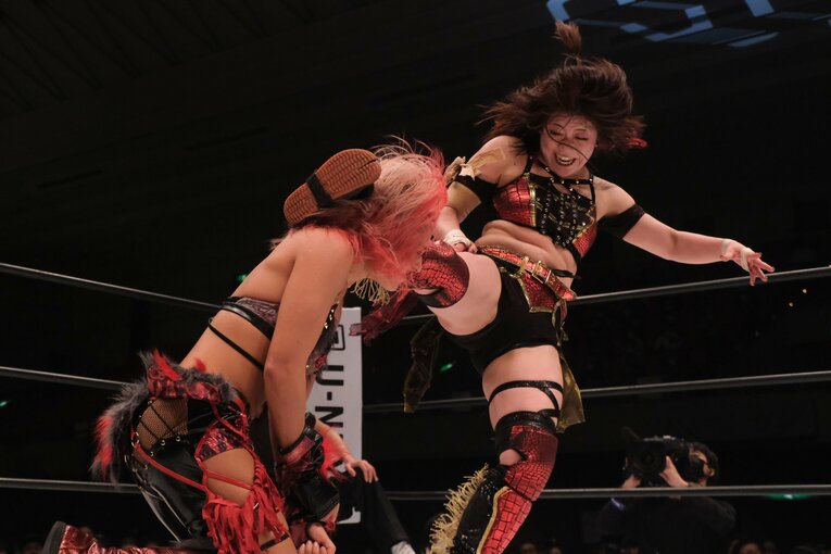 「ジュリアvs鈴季すず」はなぜ“最高に映える”タイトルマッチだったのか？ 試合直後の“姉妹”が明かしたそれぞれの「25分4秒」(84)