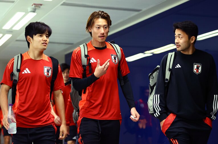 （左から）久保建英、瀬古歩夢、菅原由勢らW杯日本代表を担当する代理人は、どんな流儀で仕事をしているのか ／ photograph by JFA/AFLO