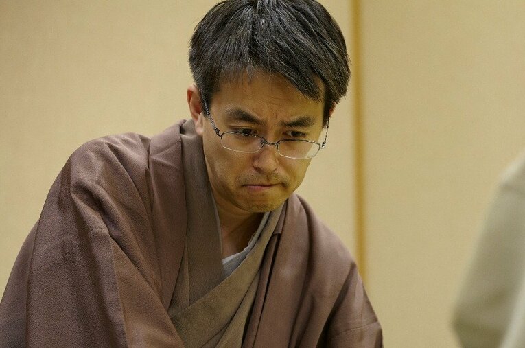 9月27日に50歳の誕生日を迎えた羽生善治九段 ／ photograph by Bungeishunju