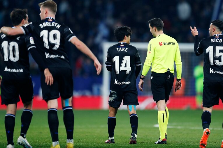 「クボの鮮烈ボレーに加えて…」“ハイライトだけではもったいない”ソシエダ久保建英の飛躍を現地撮影「特筆すべきはゴール直前の守備」(35)