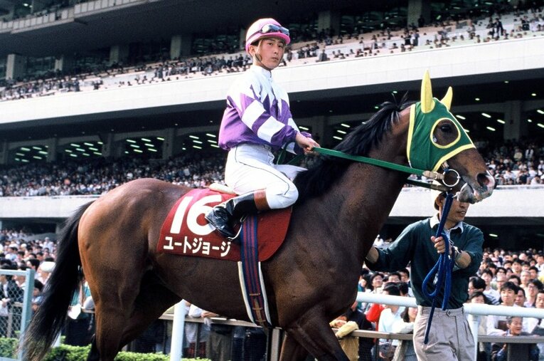 デビュー3年目の1990年、ユートジョージでNHK杯を制し重賞初制覇を飾った岡潤一郎（当時21歳） ／ photograph by Naoya Sanuki