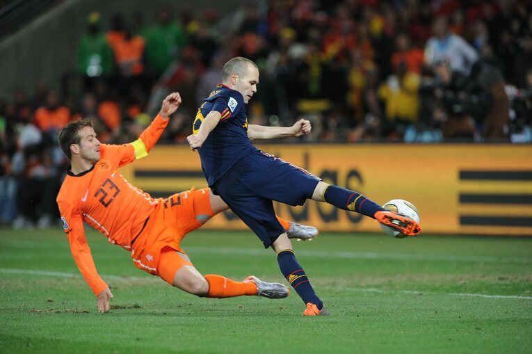 南アフリカW杯決勝でのゴール　©JMPA