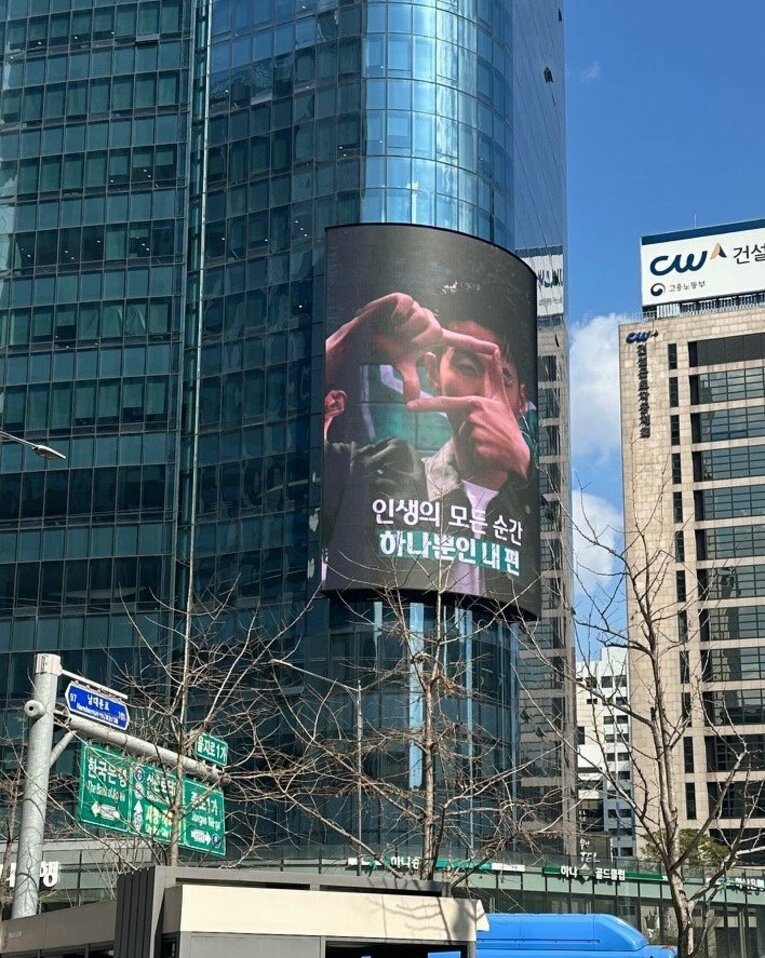 【開幕第2戦／21日】孫選手がゴールを決めたときに行う「カメラポーズ」。今この瞬間、いったい何を切り取っているのかと思ってしまった