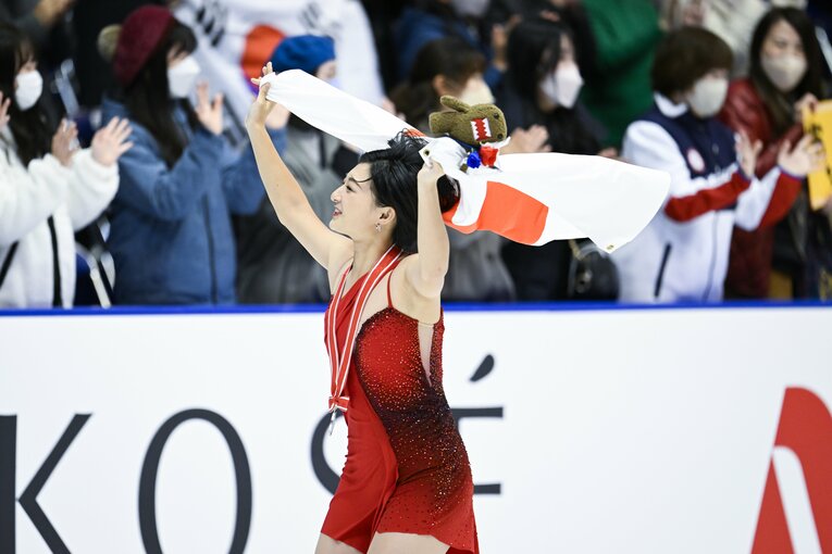 「天使と悪魔が戦ってて…」世界女王・坂本花織22歳が五輪メダル後のシーズンで抱える葛藤「今季あらゆる場面で、悪魔が言うんです」(12)