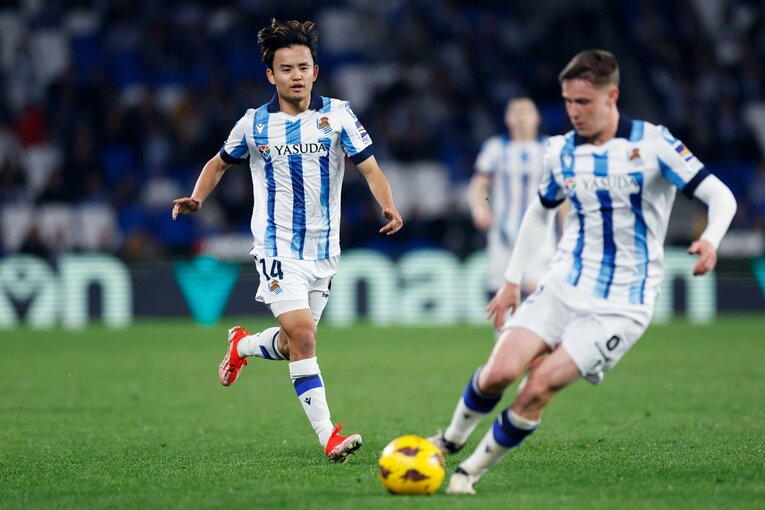 「だってタケ上手いから」バスクの少女が久保建英推し、肩ポンポンされたボールボーイは…“画面に映らない愛されぶり”をカメラマンは見た(16)