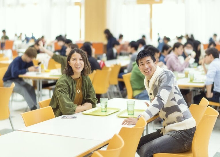 東洋大学時代の桐生祥秀と大橋悠依（2017年）©︎Takuya Sugiyama