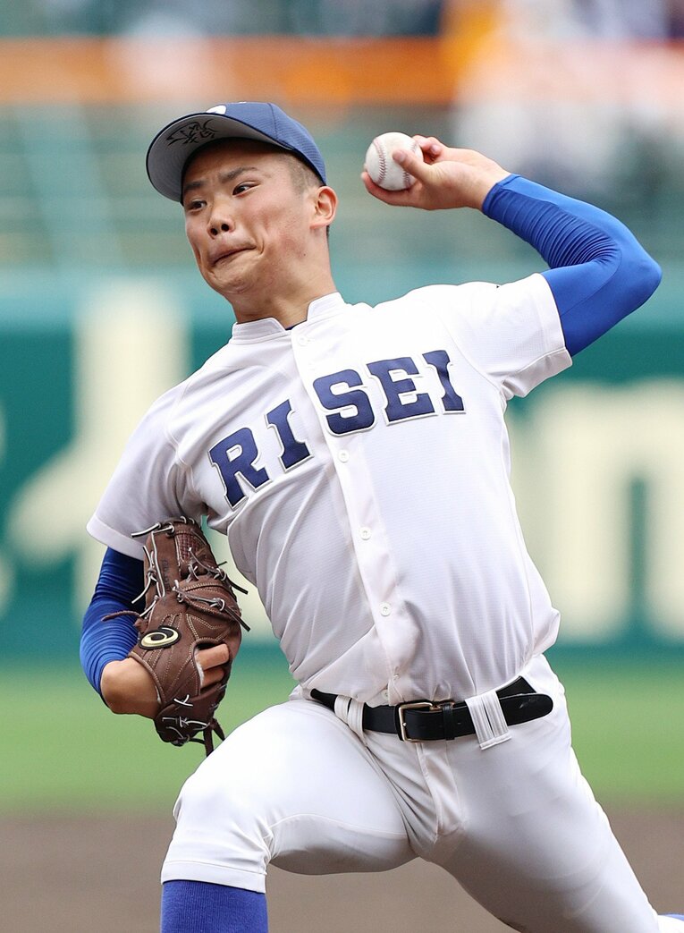 大阪桐蔭を3安打完封した福田幸之介 ©JIJI PRESS