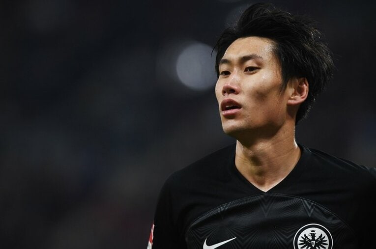 ブンデスリーガ屈指のプレーメーカーの評価を得ている鎌田大地。彼の去就から着想し、ドイツの給与体系を掘り下げる ／ photograph by Itaru Chiba