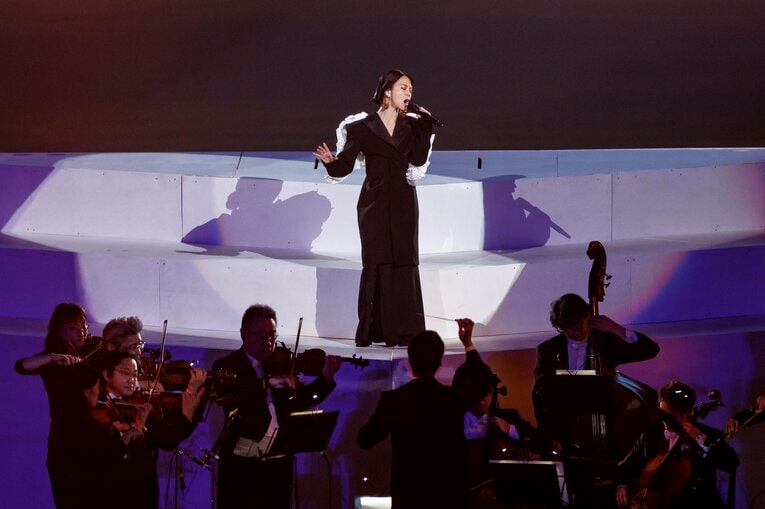 エスコンフィールド開幕戦で小柳ゆきが熱唱　©︎Kiichi Matsumoto