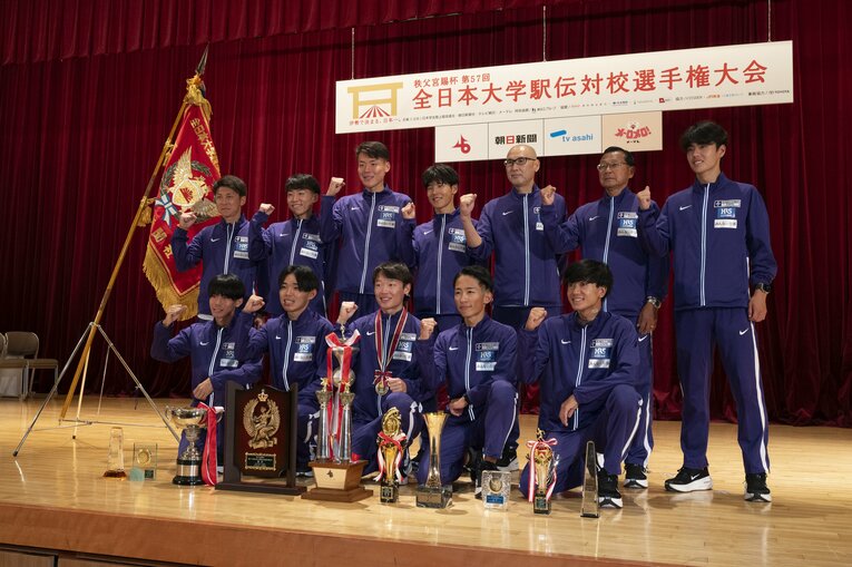 全日本大学駅伝、優勝を飾ったのは駒澤大だった　©Tadashi Hosoda