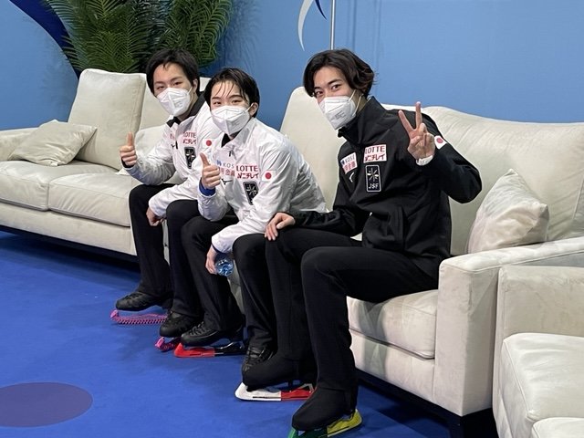 手前から三宅、友野、三浦　©Akiko Tamura