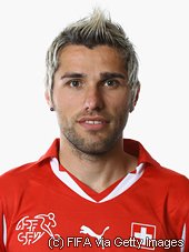 スイス代表ベーラミ。眼鏡をかけるとインテリ風？