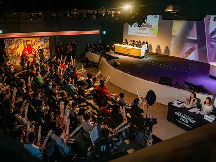 世界で愛されるモンスト＜Number Web＞ photograph by Tadashi Shirasawa