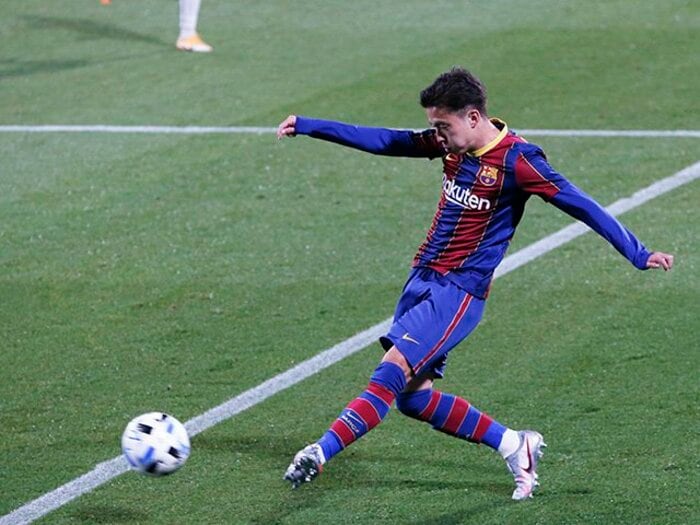 安部裕葵、大ケガから復活＆バルサBの9番に！ 最新プレーとマシア、イニエスタの壁画など貴重写真＜Number Web＞ photograph by Daisuke Nakashima