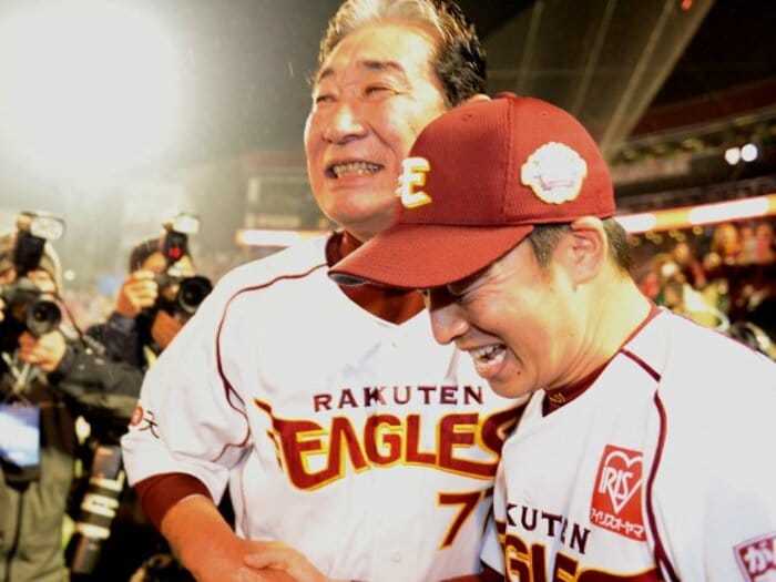 引退のロッテ・美馬学「人生で一番重い“ありがとう”をもらった」2013年楽天V…星野仙一の“鬼の形相”が崩れた「いま“闘将”に伝えたいこと」＜Number Web＞ photograph by Naoya Sanuki