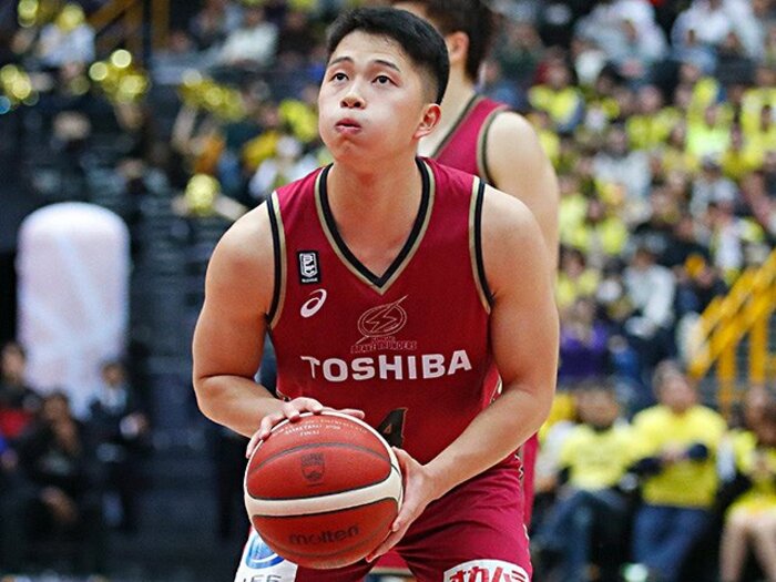 絶対的支柱・篠山竜青を欠く川崎。Bリーグ制覇へPG青木の役割と責任。<Number Web> photograph by Syo Tamura/AFLO SPORT