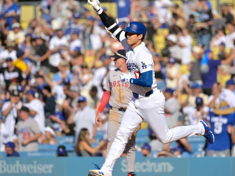 ダ32。ボウマンズベスト。大谷翔平。 大谷翔平、海に飛び込んだ32号球 